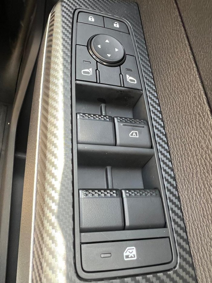 2025 Mitsubishi Triton GLX+