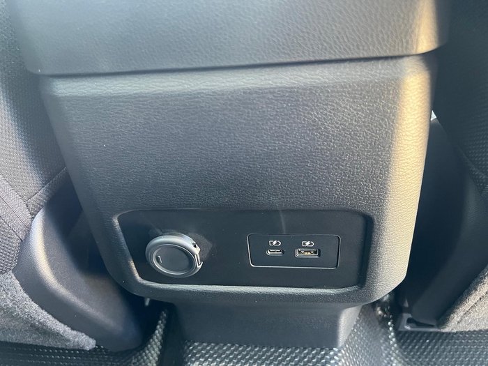 2025 Mitsubishi Triton GLX+