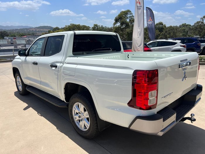 2025 Mitsubishi Triton GLX+ MV MY25 4X4 Dual Range White
