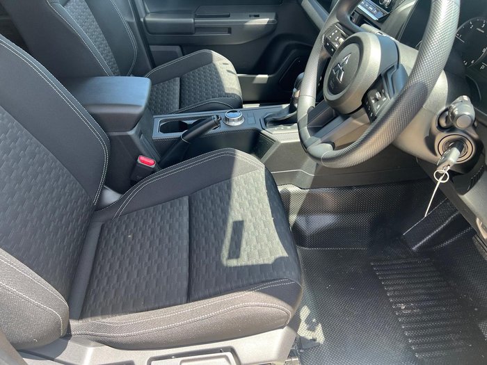 2025 Mitsubishi Triton GLX+ MV MY25 4X4 Dual Range White