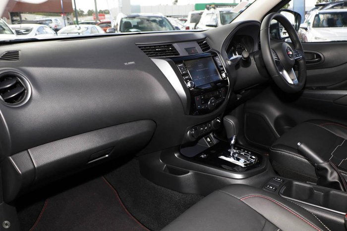 2025 Nissan Navara PRO-4X