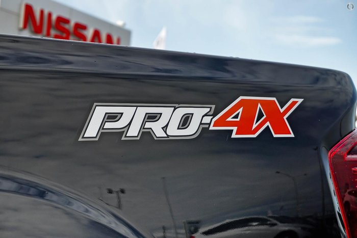 2025 Nissan Navara PRO-4X D23 MY25 4X4 Dual Range Black Star