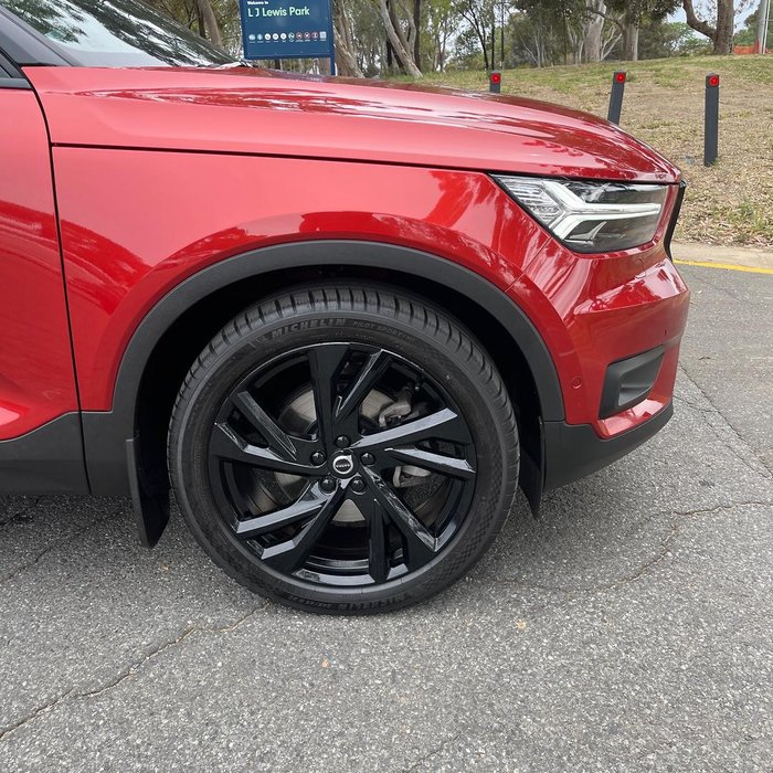 2021 Volvo XC40 T5 R-Design