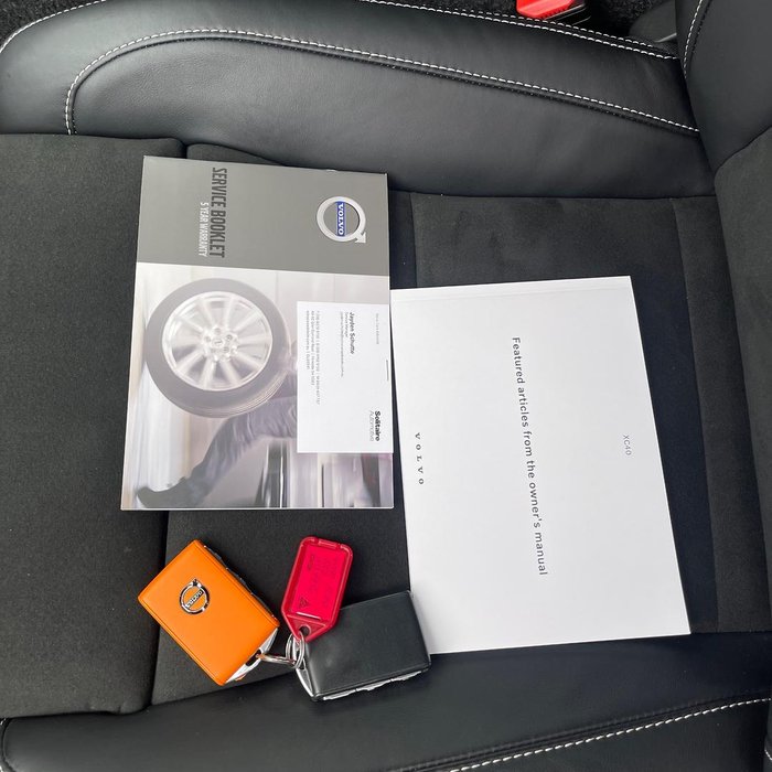 2021 Volvo XC40 T5 R-Design