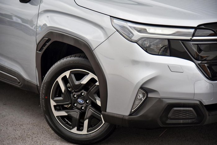 2025 Subaru Forester Touring S6 MY26 AWD Ice Silver