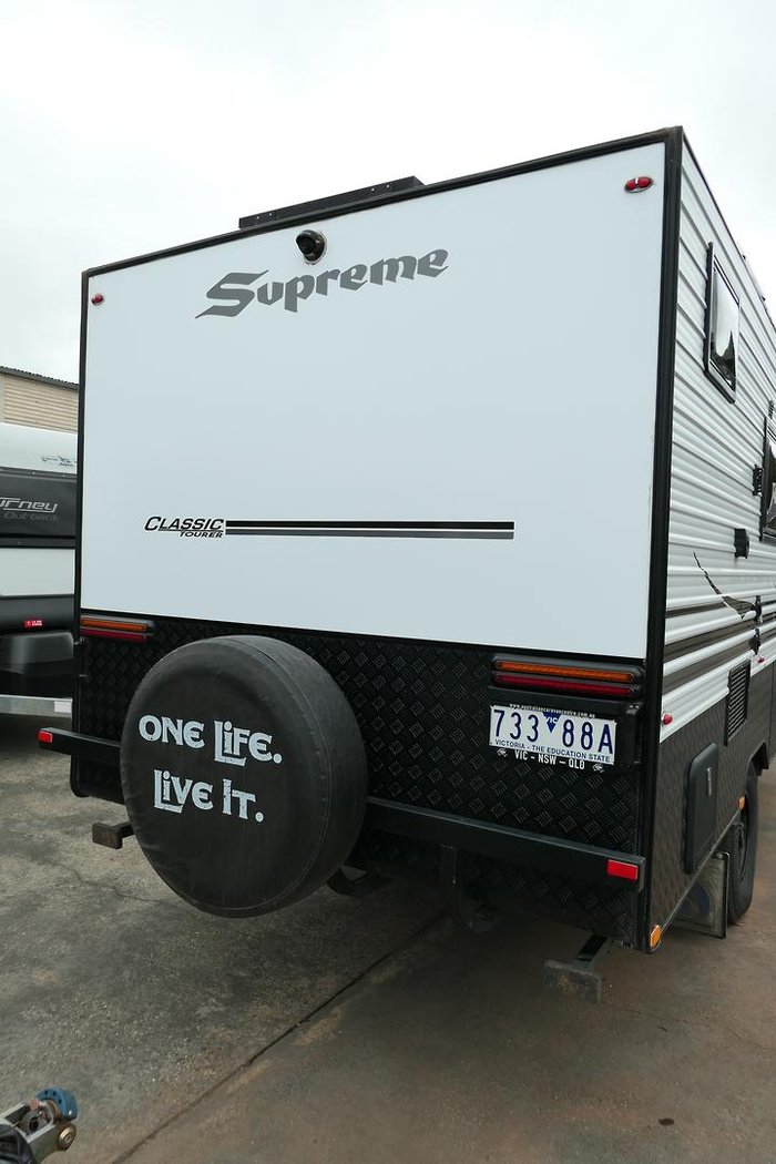 2023 Supreme Classic Tourer