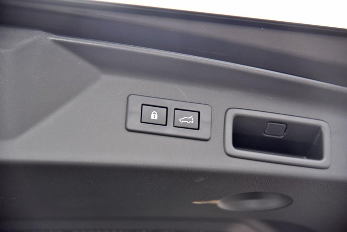 2025 Subaru Forester Touring S6 MY26 AWD Crystal Black