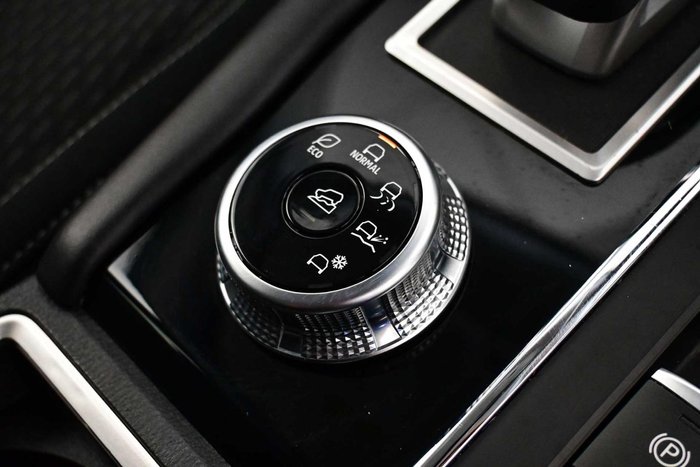 2024 Mitsubishi Outlander LS