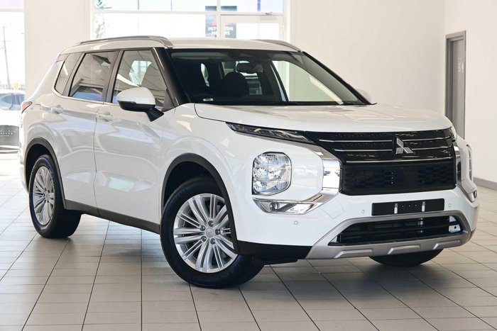 2024 Mitsubishi Outlander LS