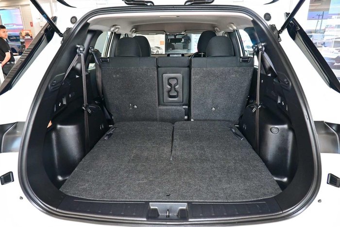 2024 Mitsubishi Outlander ES