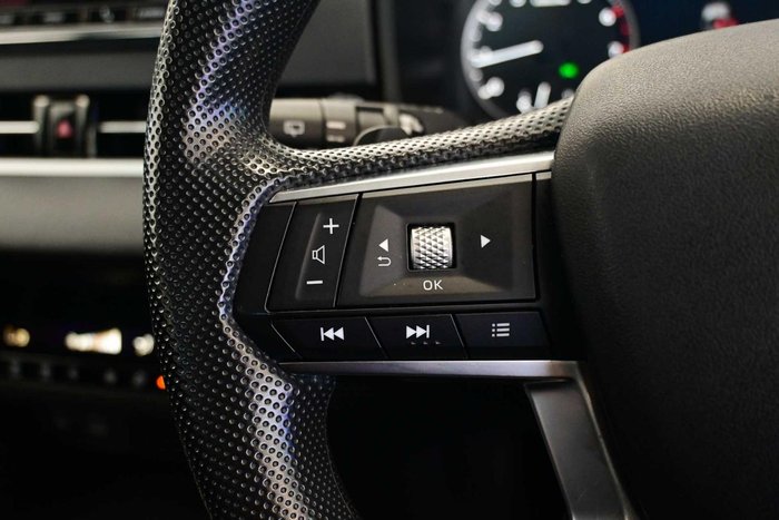 2024 Mitsubishi Outlander ES