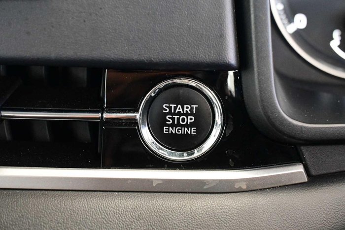 2024 Mitsubishi Outlander ES