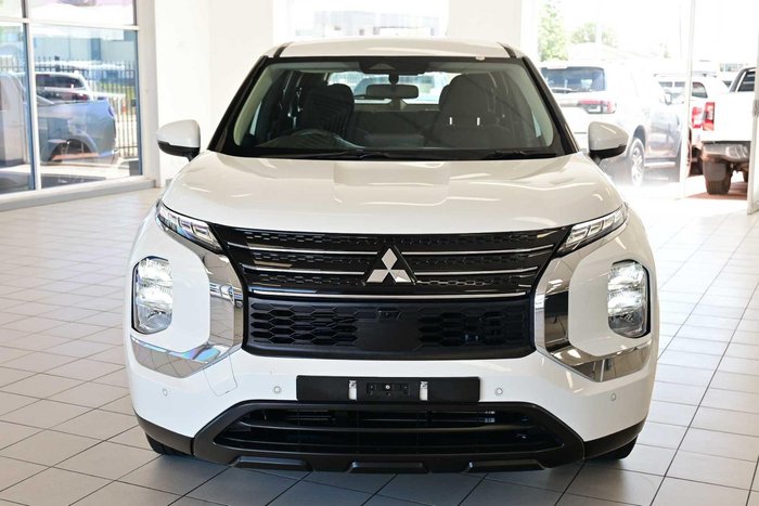 2024 Mitsubishi Outlander ES