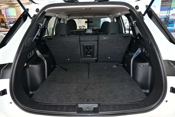 2024 Mitsubishi Outlander ES