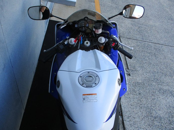 2014 Yamaha YZF-R1 BLUE