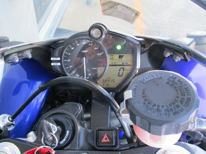 2014 Yamaha YZF-R1 BLUE