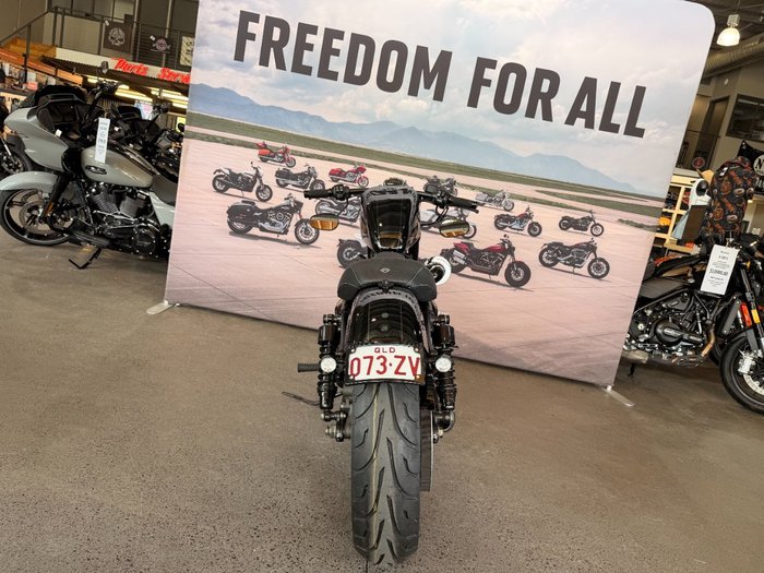 2016 Harley-davidson XC1200CX ROADSTER Black