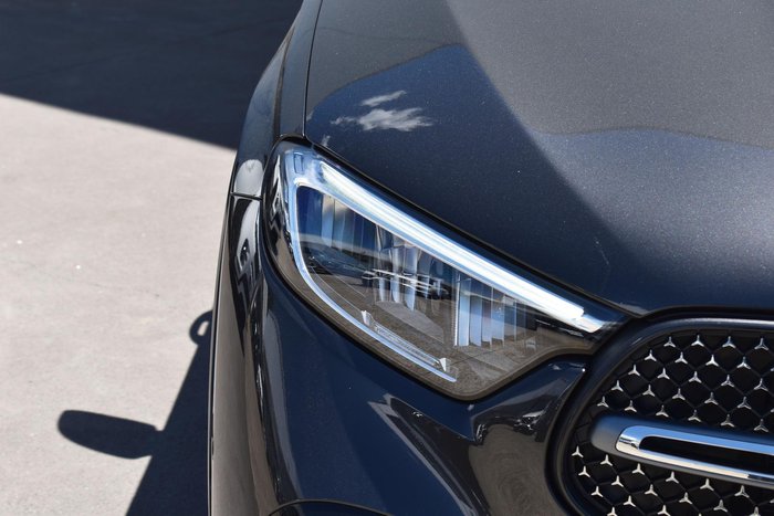 2025 Mercedes-Benz GLC-Class GLC300