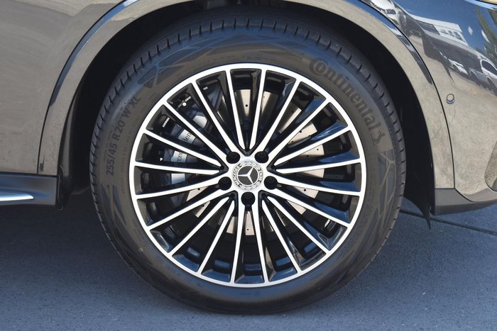 2025 Mercedes-Benz GLC-Class GLC300