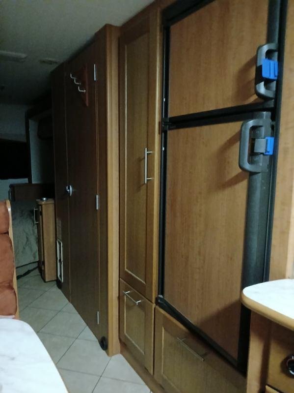 2009 Winnebago Longreach