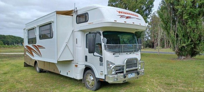 2009 Winnebago Longreach