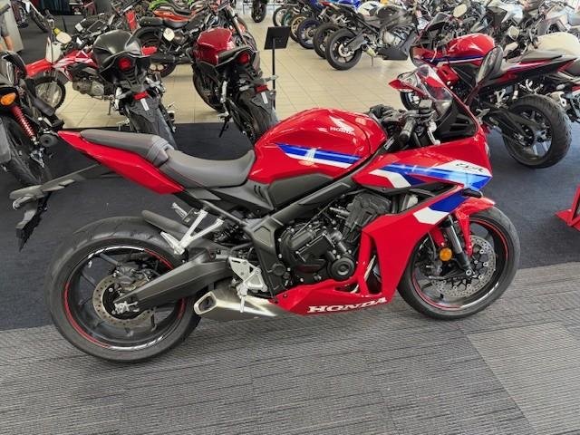 2025 Honda CBR650R E-Clutch CBR 650 Red