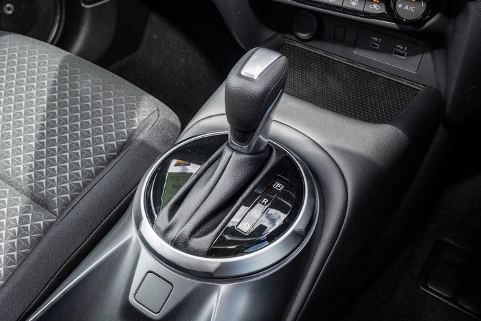 2025 Nissan JUKE ST+ F16 MY25 Pearl White