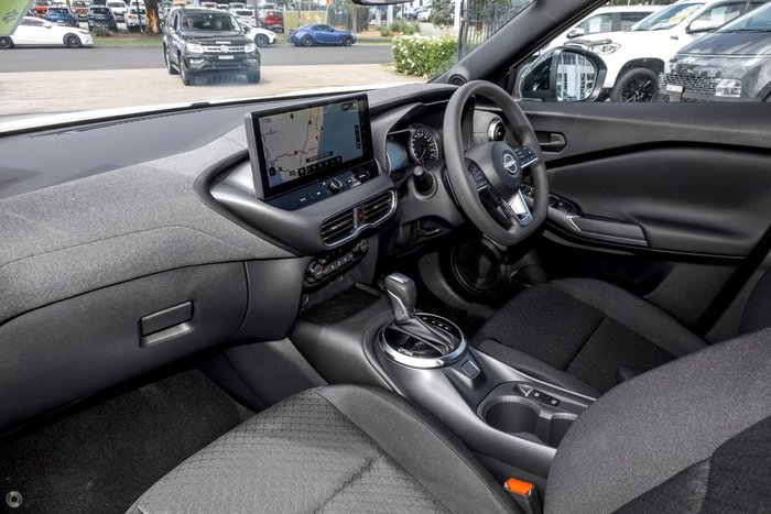 2025 Nissan JUKE ST+ F16 MY25 Pearl White