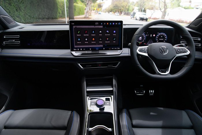 2025 Volkswagen Tiguan 195TSI R-Line