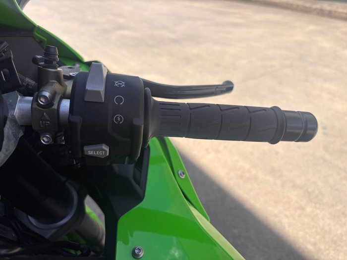 2025 Kawasaki 2025 Kawasaki 1000C ZX1000 ZX1002LSFAN GREEN