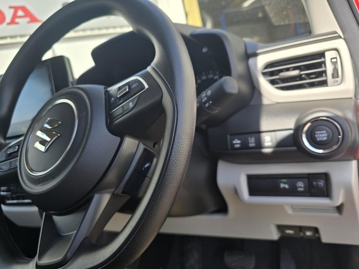 2025 Suzuki Swift Hybrid UZ Burning Red