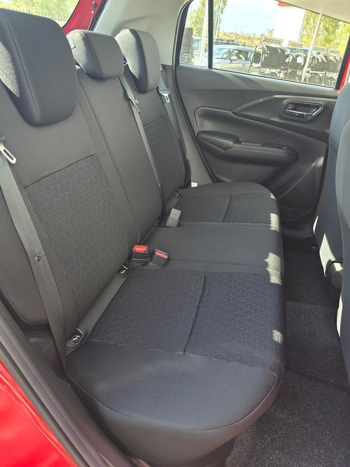 2025 Suzuki Swift Hybrid UZ Burning Red