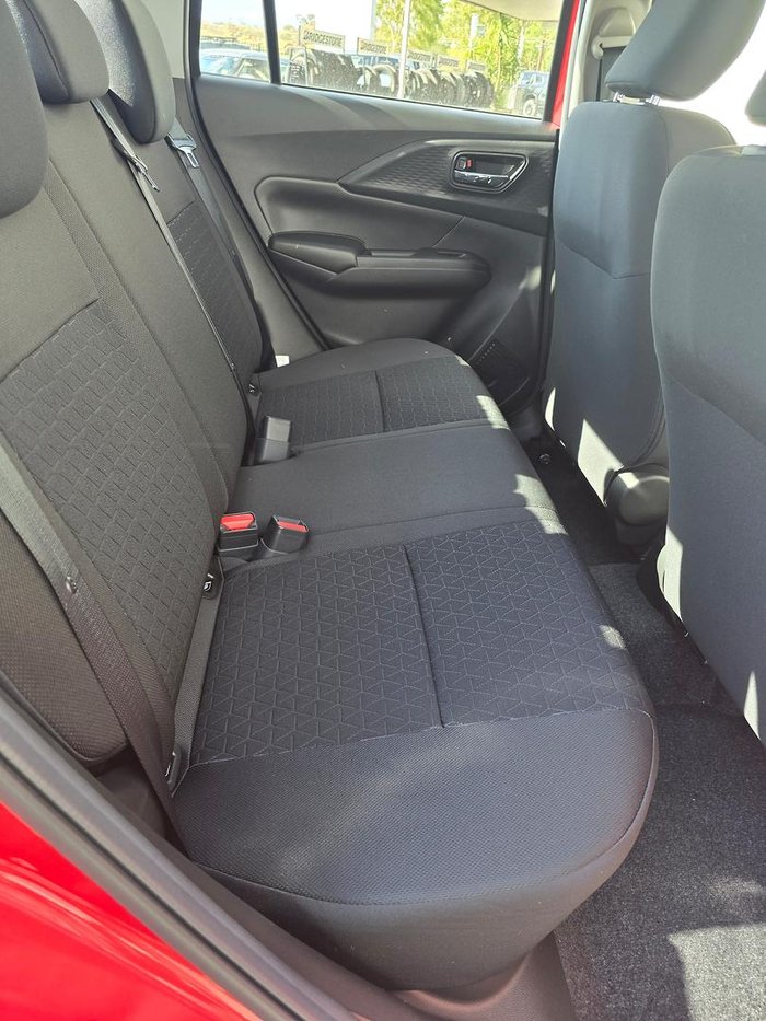 2025 Suzuki Swift Hybrid UZ Burning Red