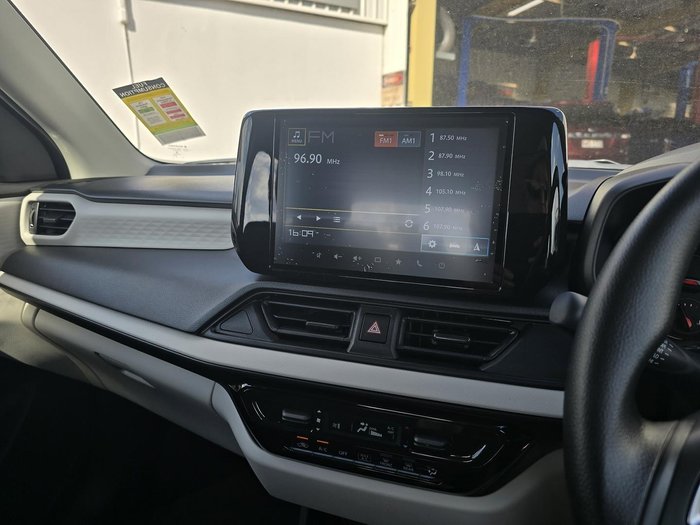 2025 Suzuki Swift Hybrid UZ Burning Red