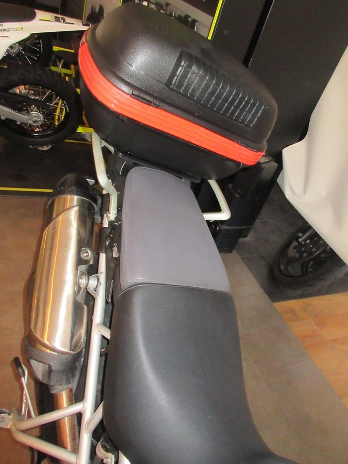 2011 Triumph Tiger 800 ABS Tiger White