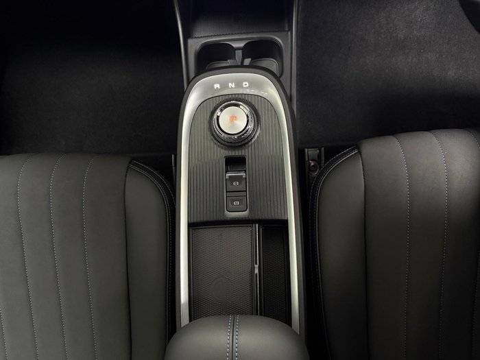 2025 GWM Ora Lux ES11 Hamilton White / Black Roof