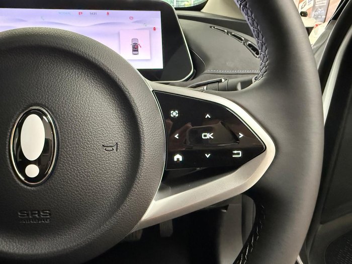 2025 GWM Ora Lux ES11 Hamilton White / Black Roof