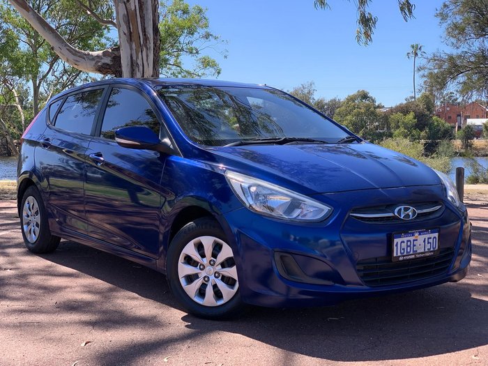 2016 Hyundai Accent Active