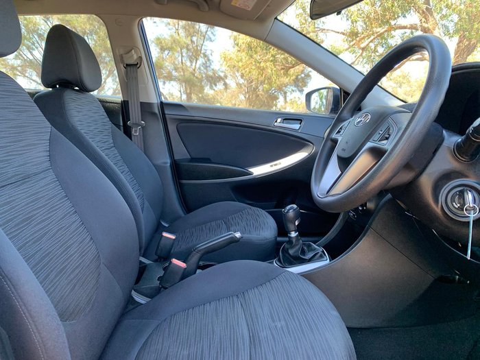 2016 Hyundai Accent Active