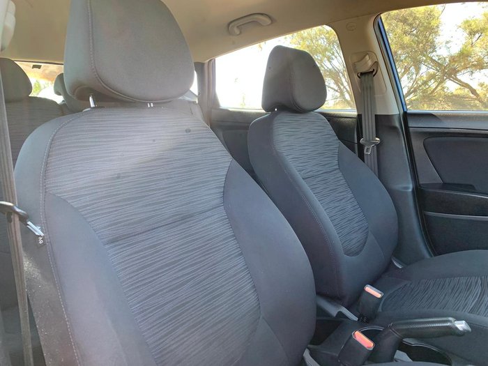 2016 Hyundai Accent Active