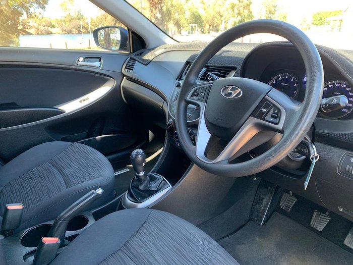 2016 Hyundai Accent Active