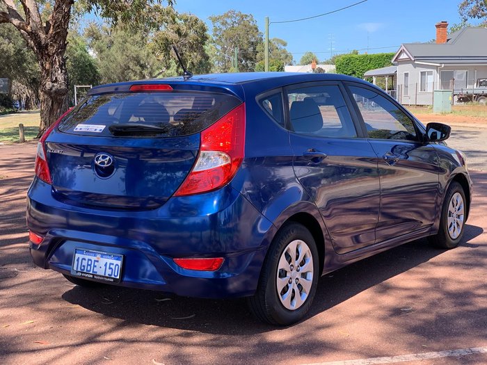 2016 Hyundai Accent Active