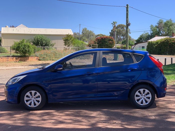 2016 Hyundai Accent Active