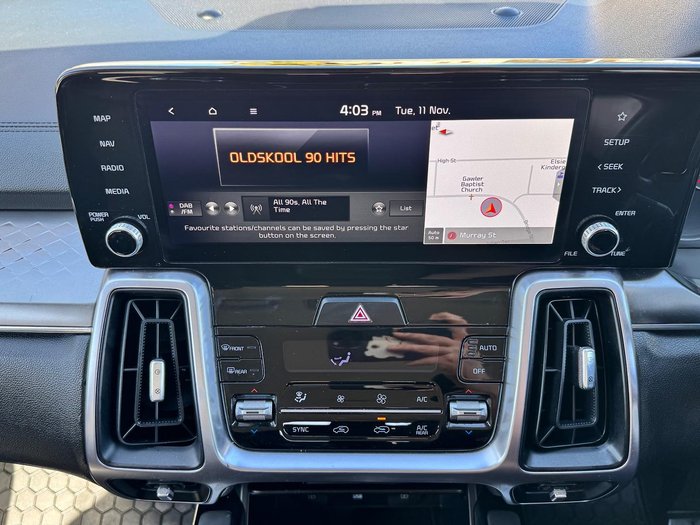 2022 Kia Sorento Sport