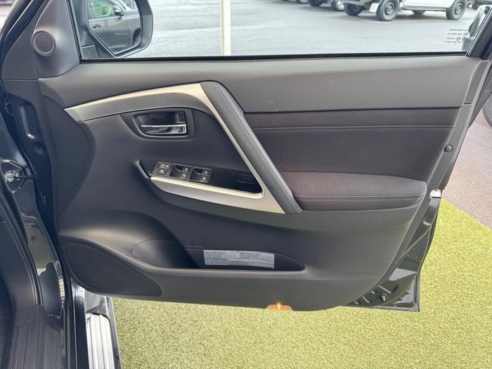 2024 Mitsubishi Pajero Sport GLX