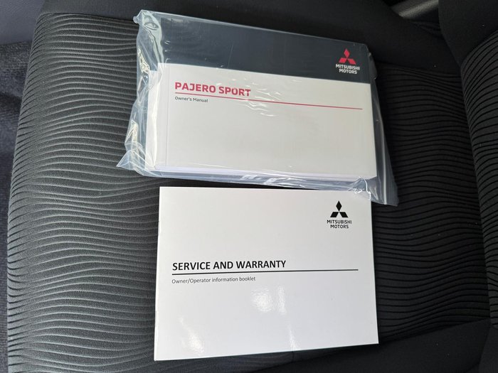 2024 Mitsubishi Pajero Sport GLX