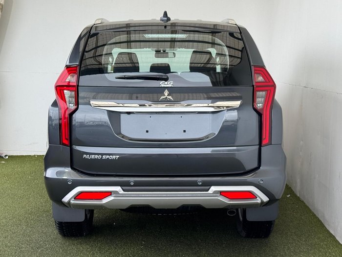 2024 Mitsubishi Pajero Sport GLX