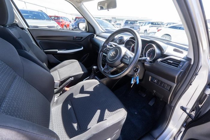 2017 Suzuki Swift GL Navigator