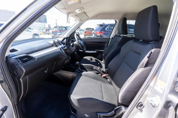 2017 Suzuki Swift GL Navigator