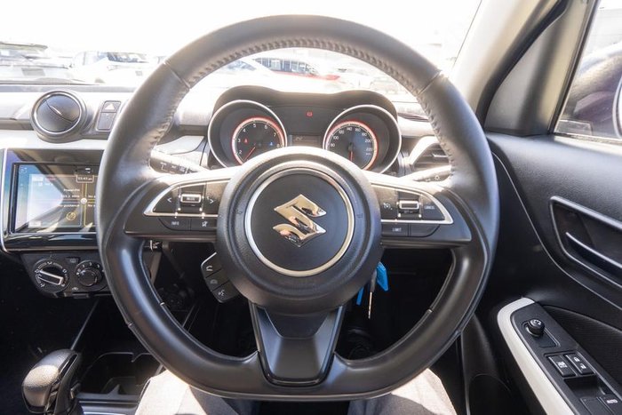 2017 Suzuki Swift GL Navigator